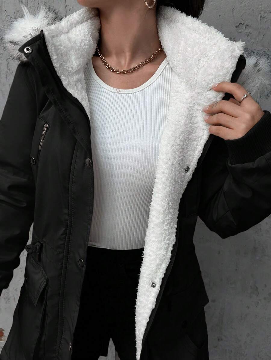 Maja – Parka met imitatiebont
