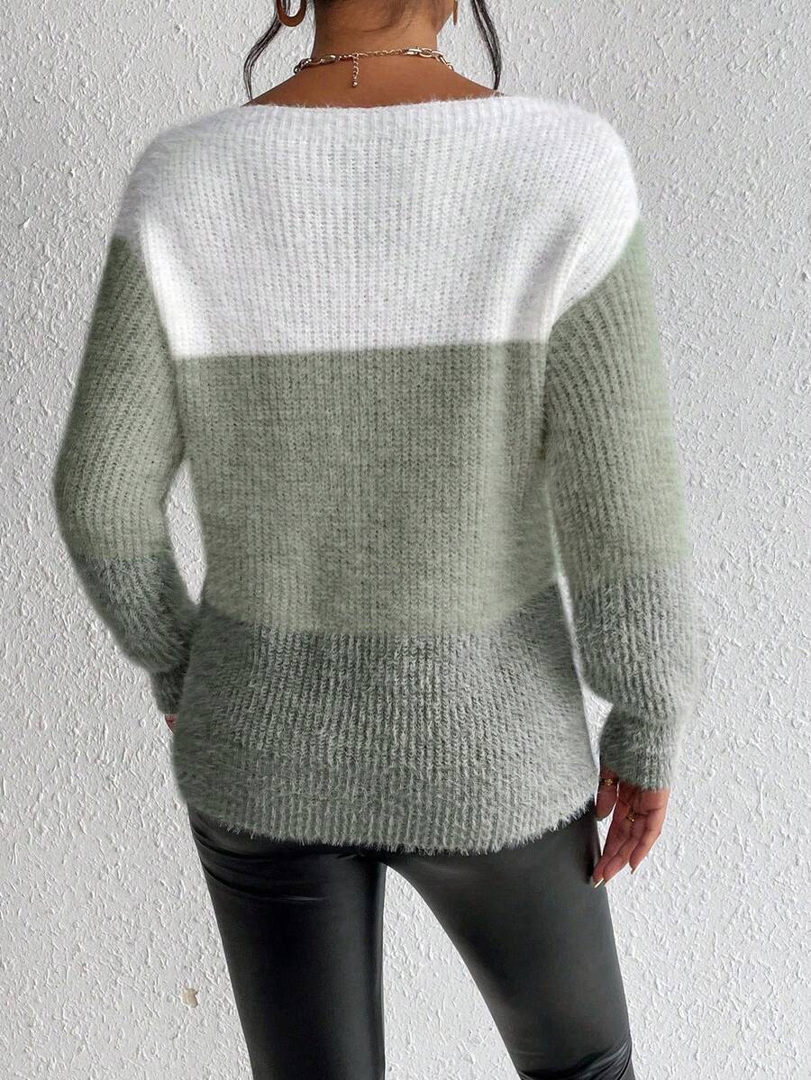 Karolina – Gestreepte trui met subtiel patroon