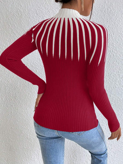 Karolina – Sweter z Wzorem i Golfem