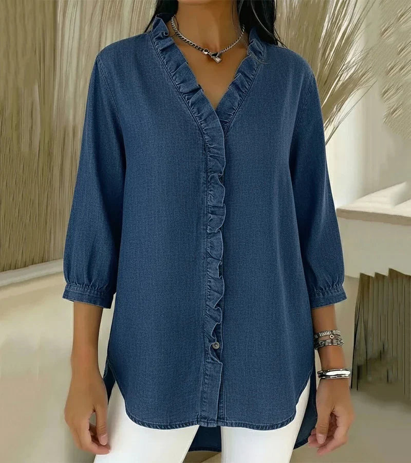 Sylwia – Blouse met V-hals en subtiele volants