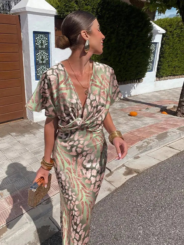 Kornelia – Elegancka sukienka midi z wiązaniem w talii