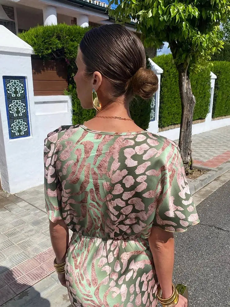 Kornelia – Elegancka sukienka midi z wiązaniem w talii