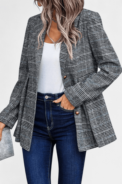 Henrietta – Elegancki Peplum Żakiet w Kratę