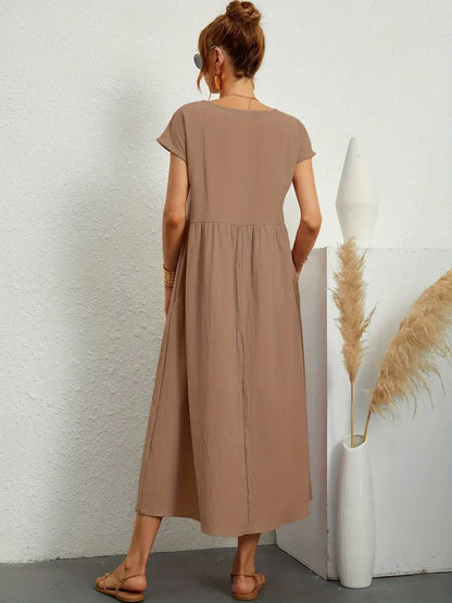 Zofia – Elegancka sukienka o prostym kroju
