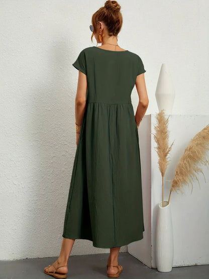 Zofia – Elegancka sukienka o prostym kroju