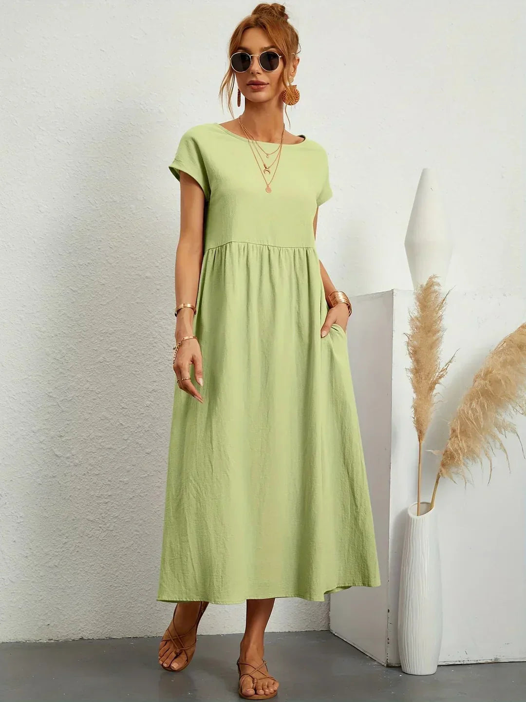 Zofia – Elegancka sukienka o prostym kroju