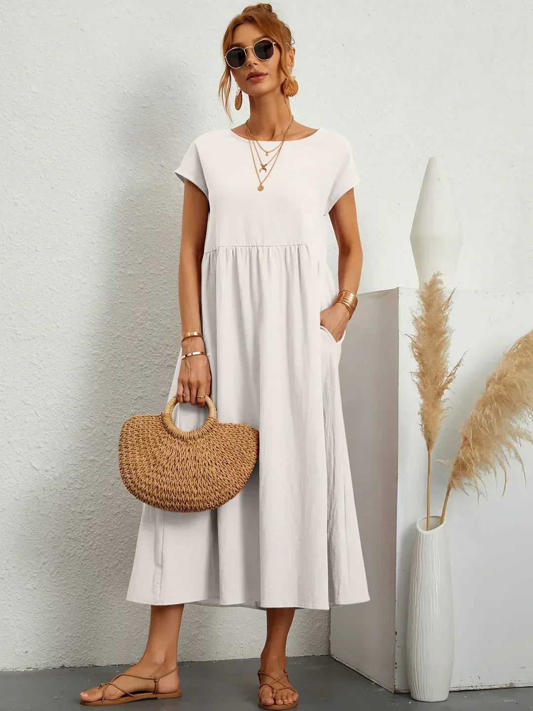 Zofia – Elegancka sukienka o prostym kroju