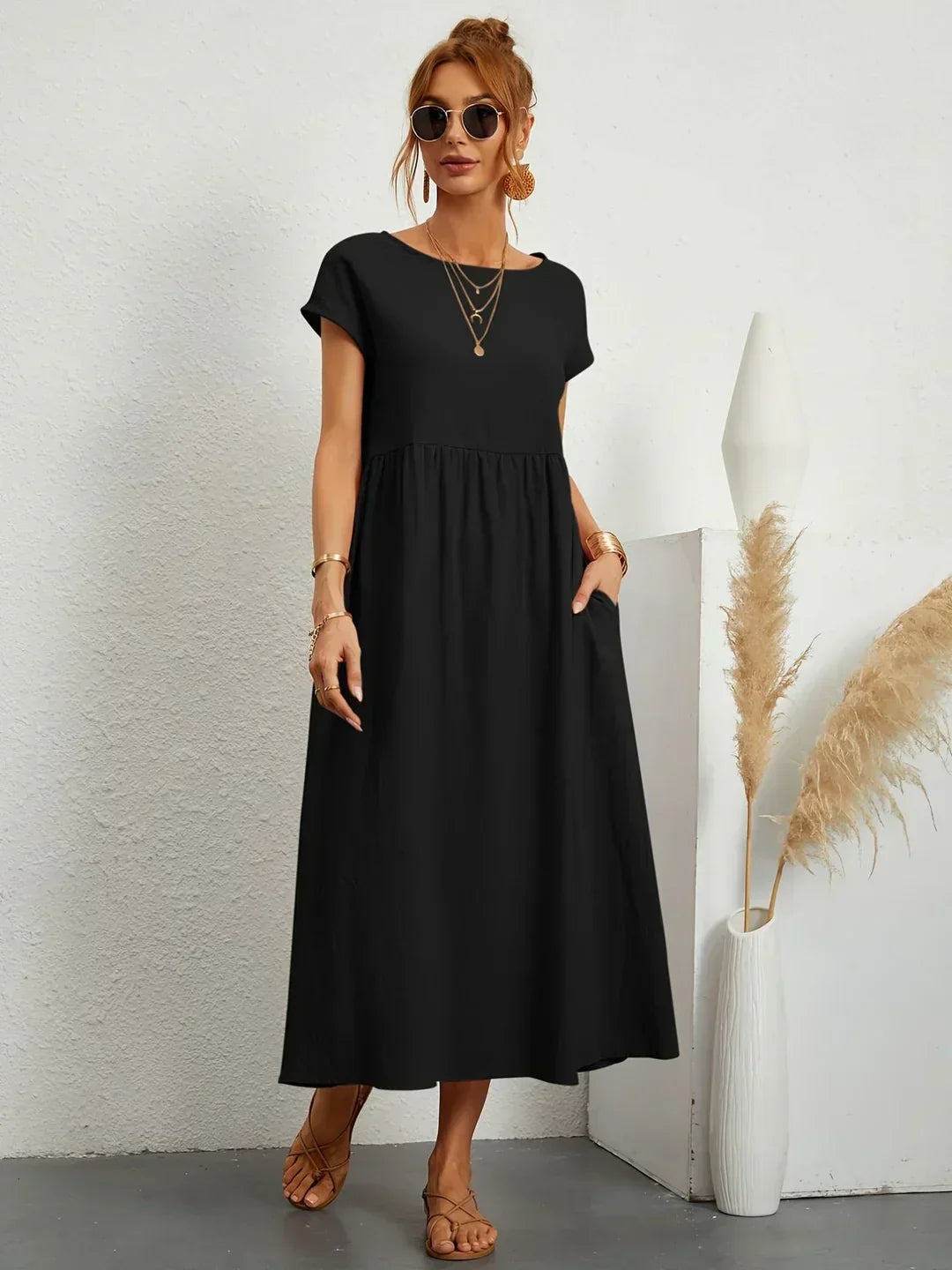 Zofia – Elegancka sukienka o prostym kroju